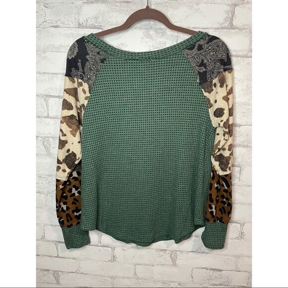 Ces Femme Boutique Brand Multi Patterned Thermal Sweater - Picture 3 of 5